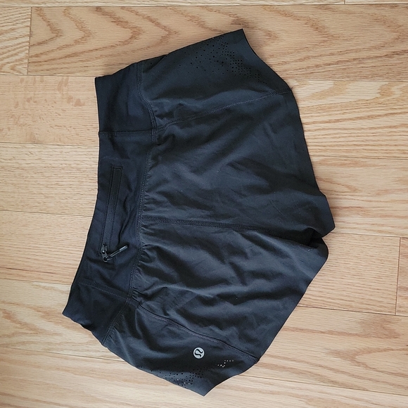 Lulu lemon shorts brand new - Picture 2 of 4